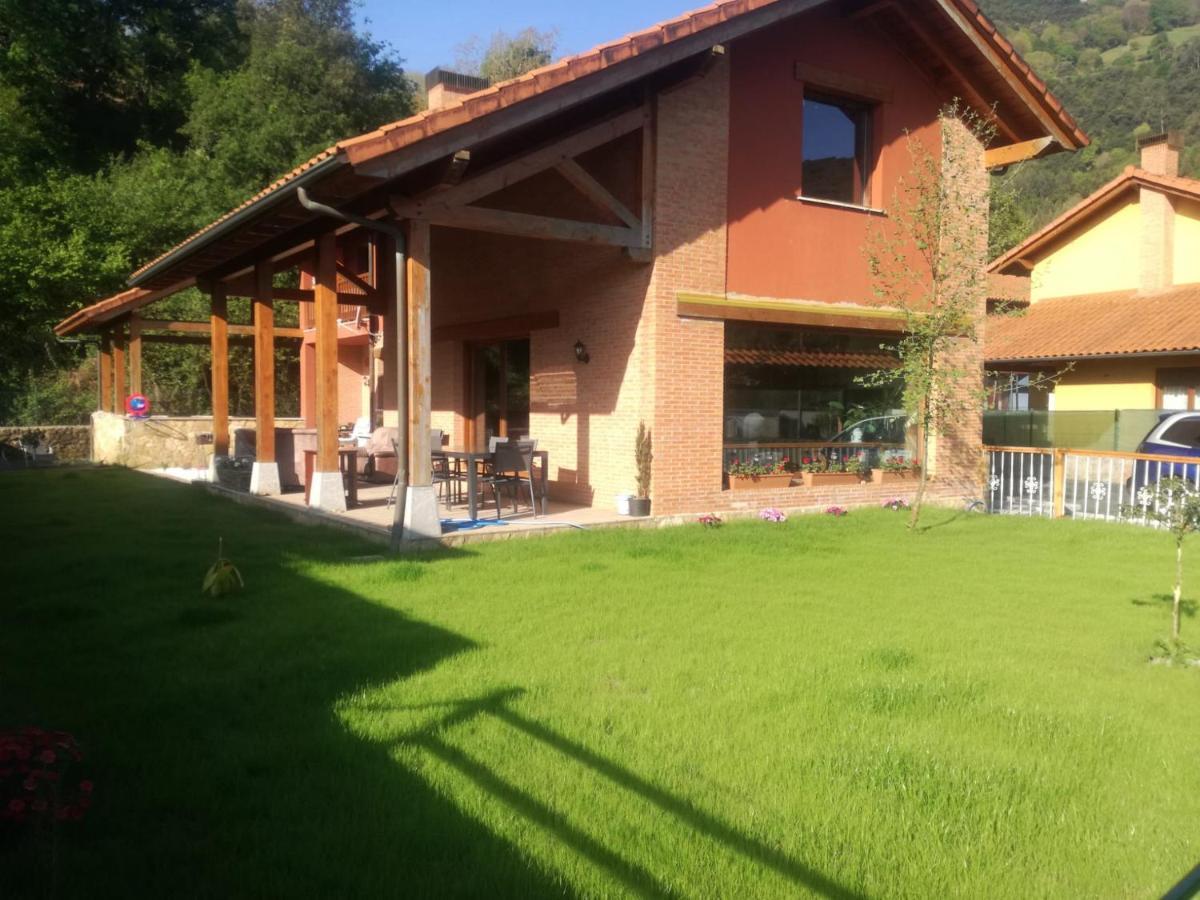 La Casa Malvarrosa Ampuero Exterior photo